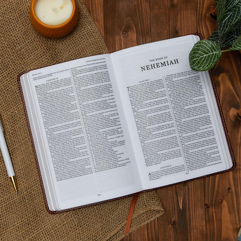 KJV, Gift and Award Bible, Red Letter Edition, Comfort Print - Image 26