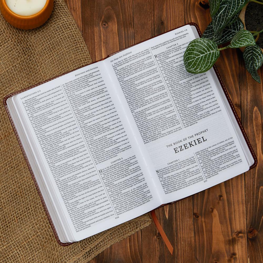 KJV, Gift and Award Bible, Red Letter Edition, Comfort Print - Image 27