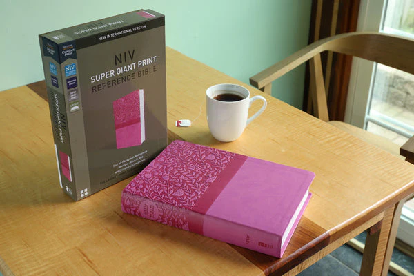 NIV, Super Giant Print Reference Bible, Red Letter Edition, Comfort Print - Image 40