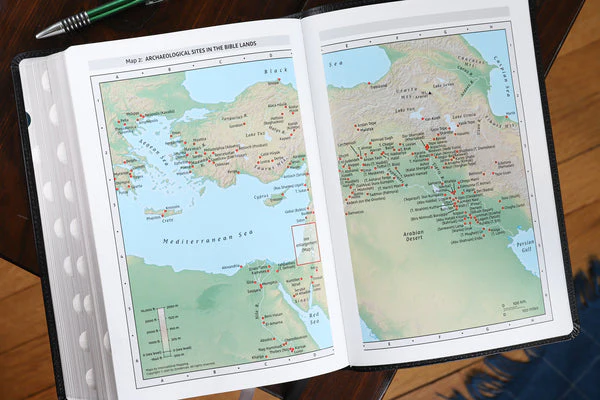 NIV, Thompson Chain-Reference Bible, Large Print, Red Letter Edition, Comfort Print - Image 56