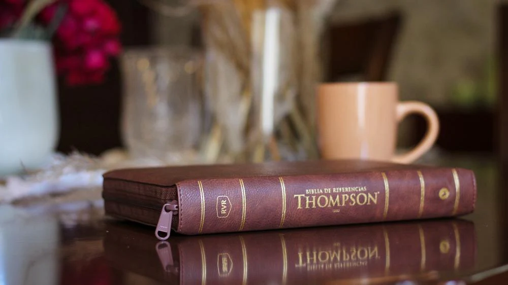 Reina Valera Revisada Biblia de Referencia Thompson, Palabras de Jesús en Rojo - Image 14